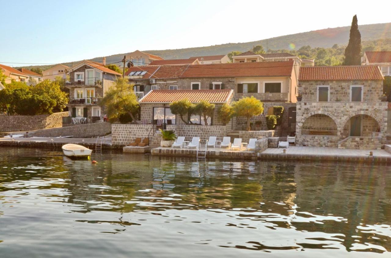 Leut Stone Residence Тиват Экстерьер фото