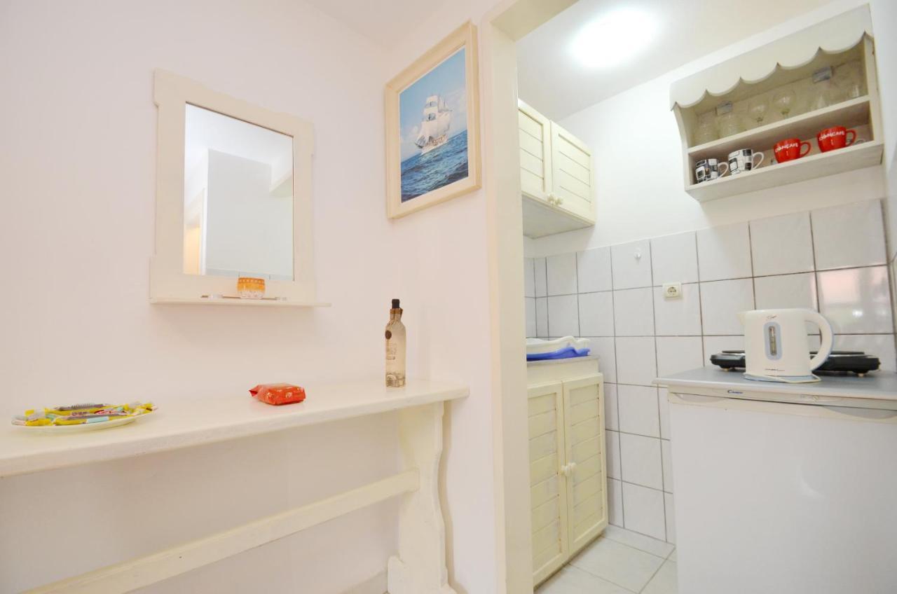 Leut Stone Residence Тиват Экстерьер фото