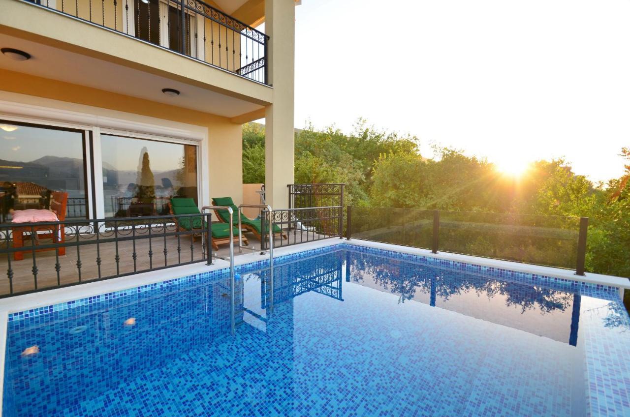 Leut Stone Residence Тиват Экстерьер фото