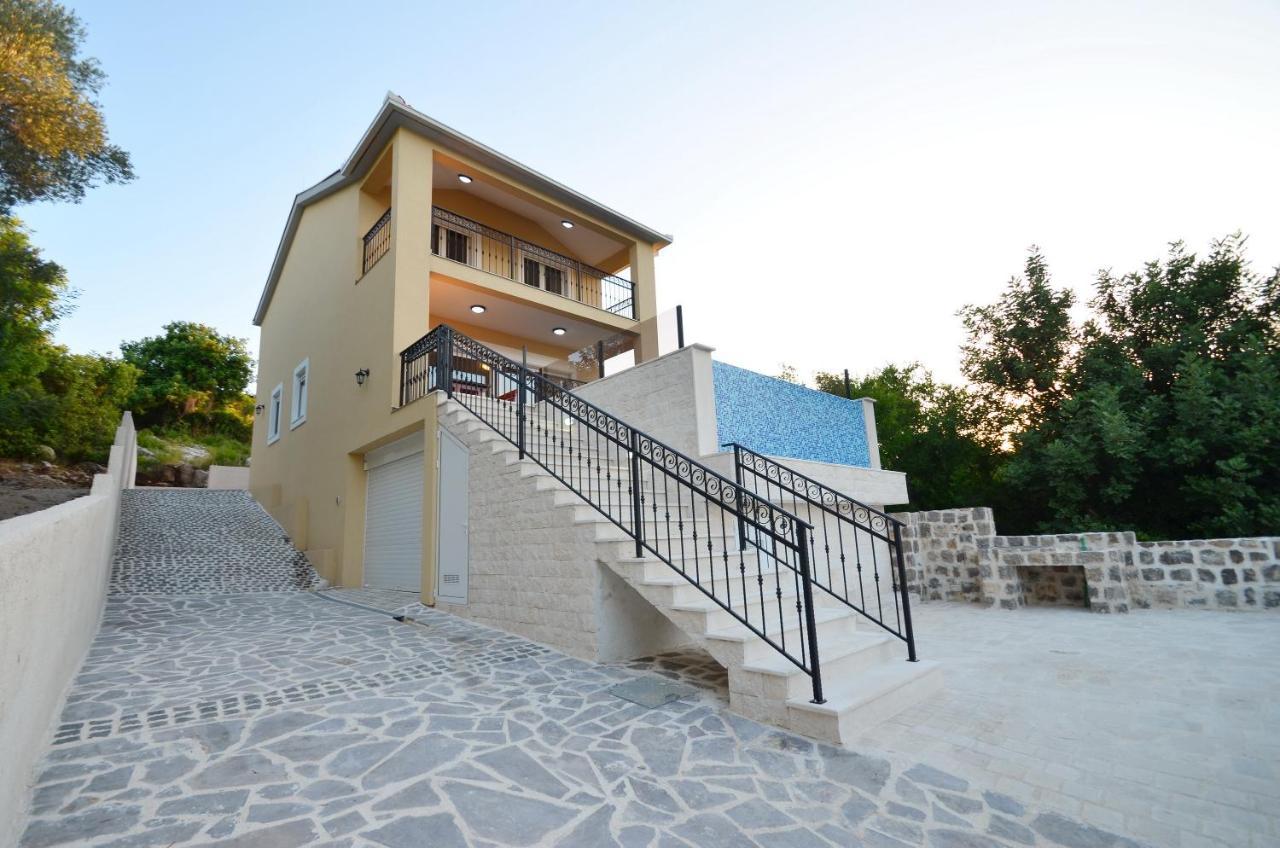 Leut Stone Residence Тиват Экстерьер фото