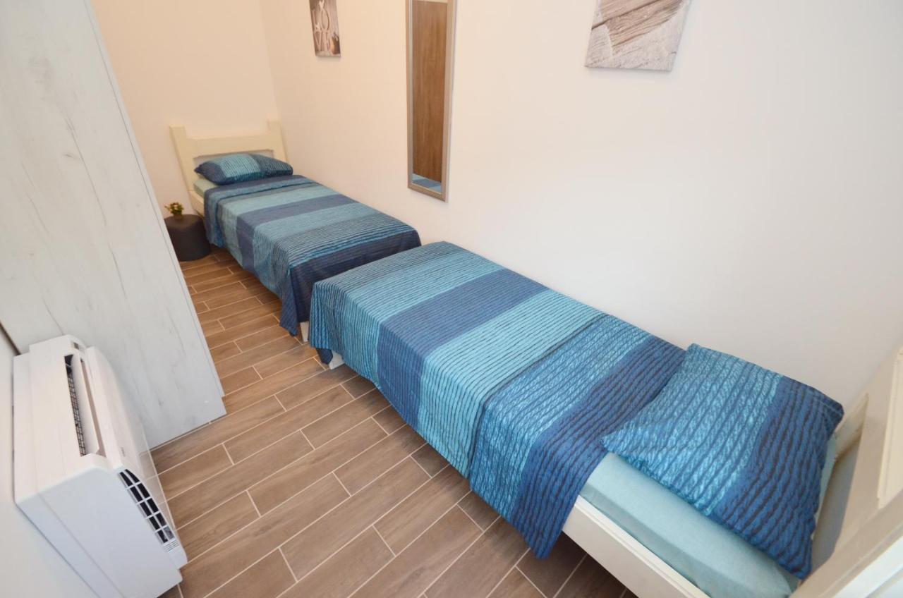 Leut Stone Residence Тиват Экстерьер фото