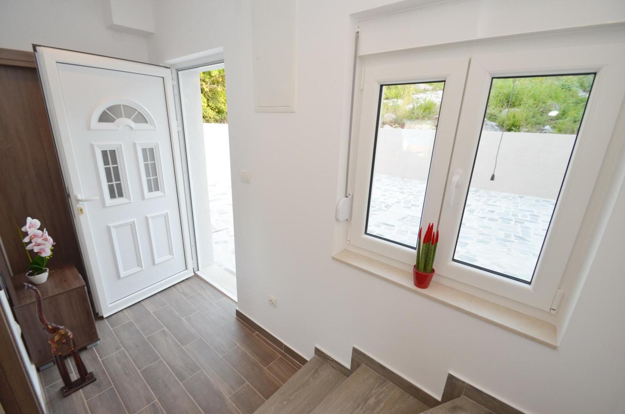 Leut Stone Residence Тиват Номер фото